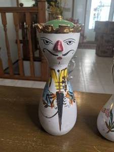 lot 247 image: Vintage Italian King & Queen Salt & Pepper Shakers