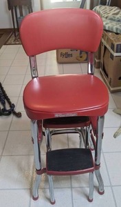 lot 220 image: Vintage Cosco Step Stool