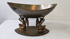 lot 150 image: Lot of SE Asian Influenced Brass Decor