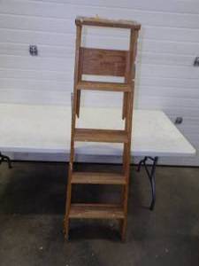 lot 155 image: 5 Step Ladder