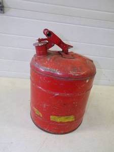 lot 164 image: 5 Gallon Safety Gas Can