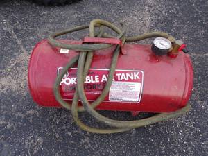 lot 128 image: Portable Air Tank