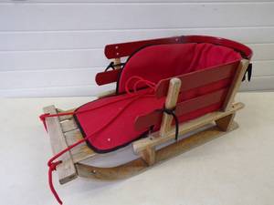 lot 142 image: Vintage Kids Snow Sled