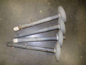 lot 180 image: 4 Dock Post with Pads