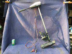 lot 40 image: Minn Kota 65 Trolling Motor