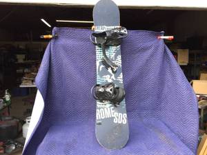 lot 51 image: ROME SDS Cheap Trick 153 Snowboard