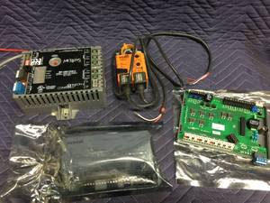 lot 115 image: Misc Electronics Worth Looking Up