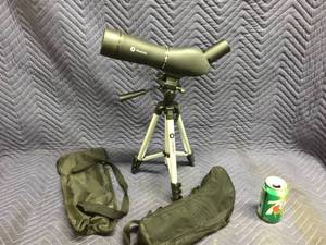 lot 123 image: Simmons Blazer Spotting Scope w Tripod
