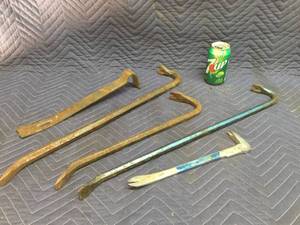 lot 133 image: Crowbars - Pry Bars - Hammer