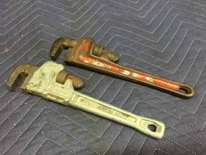 lot 144 image: Ridgid - Kobalt 10 Pipe Wrenches