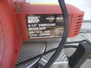 lot 28 image: Tool Shop Power Miter Saw
