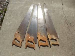 lot 33 image: Hand Saw Assortment
