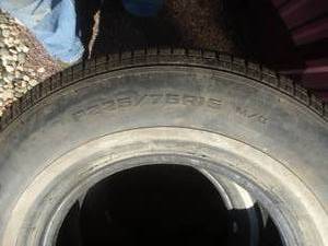 lot 9 image: Eldorado P22575R15 Tires