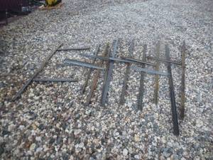 lot 57 image: Angle Iron 1 14 Cut Out T Pieces