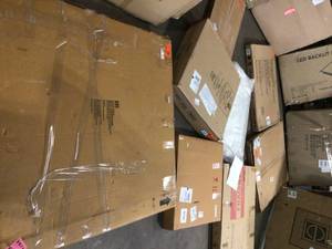 lot 6 image: Lot of Mixed Assorted Mirrors Customer Returns See Pictures