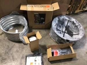 lot 40 image: Lot of 2 Assorted Patio Heaters Customer Returns See Pictures