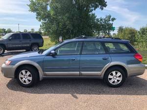 2005 Subaru Legacy Outback 2.5l LTD - AWD Loaded