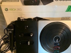 lot 25 image: XBOX 360 DJ HERO 2