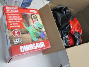 Joiedomi 5 ft Dinosaur Holiday Infl...