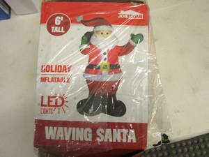 Joiedomi 6 ft Waving Santa Holiday ...