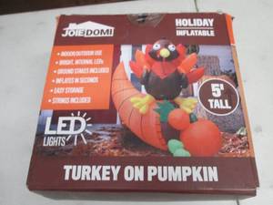 Joiedomi 5 ft Turkey on Pumpkin Hol...