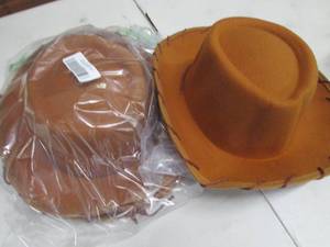 4 Felt Kids Cowboy Hats open pkg...