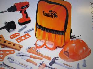 Joyin 32 pc Backpack Constrction To...