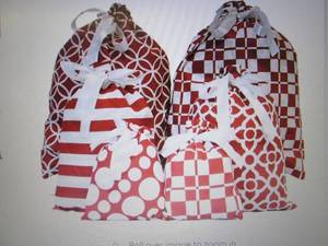 3- 6 pc Cloth Christmas Gift Bags R...