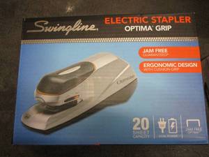 lot 161 image: Swingline Electric Stapler retail ...