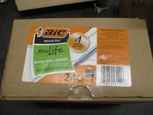lot 172 image: 240 Bic Pens...