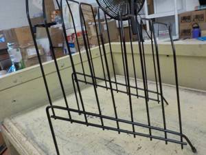 lot 24 image: Wire Vertical Sorter 10 x 8 x 13...