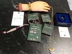 lot 78 image: Jewelry in a Plastic Storage...