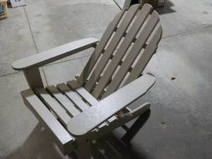 lot 102 image: Polywood Classic Folding Adirondack...