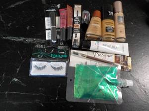 lot 110 image: Make Up Assortment...