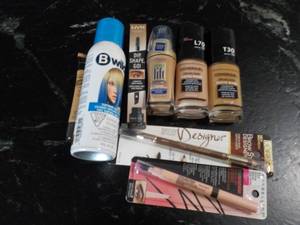 lot 115 image: Make Up Assortment...