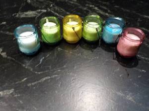 lot 135 image: 6 KIWI Citronella Hanging Scented C...
