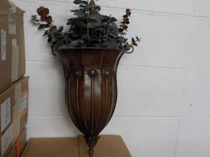 lot 246 image: Metal Wall Decor 20 High...