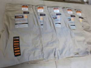 lot 263 image: 5 Pair Wrangler Womens Work Shorts...