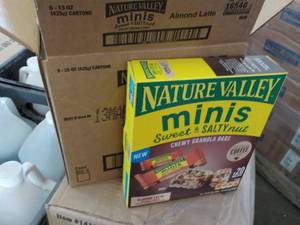 lot 300 image: Case of 5 Boxes 20 Mini Bars Nature...