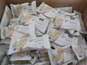 lot 328 image: 50 - 2.4 oz Gomacro Protein Everlas...