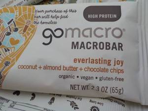 lot 329 image: 50 - 2.4 oz Gomacro Protein Everlas...