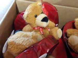 lot 351 image: 2 Cases Russell Stover Assortment o...