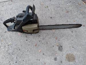 lot 78 image: Vintage Craftsman Chainsaw