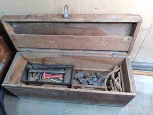 lot 84 image: Vintage Wood Trunk with Vintage Tools and Hardware