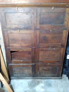 lot 93 image: Large Antique Cabinet - PERFECT Project Piece 