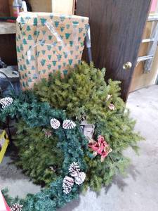 lot 115 image: Christmas Decor 7.5 Winnipeg Pine Tree, Stand, (2) Outdoor Wreaths, Shovel