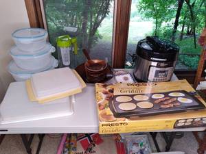 lot 22 image: Kitchen Essentials Presto Grill, Nuwave Cookware, Salad Set, Tupperware, Etc.