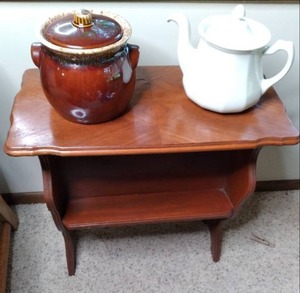 lot 32 image: Sturdy Vintage Wood Shelf, Tea Kettle, and Bakeware