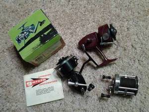 lot 251 image: Lot of (3) Vintage Fishing Reels Shakespeare, True Temper, Garcia Mitchell 