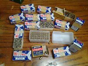 lot 258 image: Multiple Federal Hi-Power .22 Ammunition Boxes with Hand-Loaded Refilled .22 Cartridges 